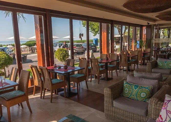 Mala Garden Design 4*