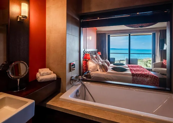 ホテル マラ ガーデン デザイン 4*